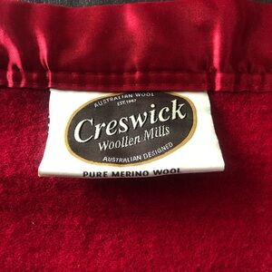 Australian Merino Wool Queen Blanket - Deep Red